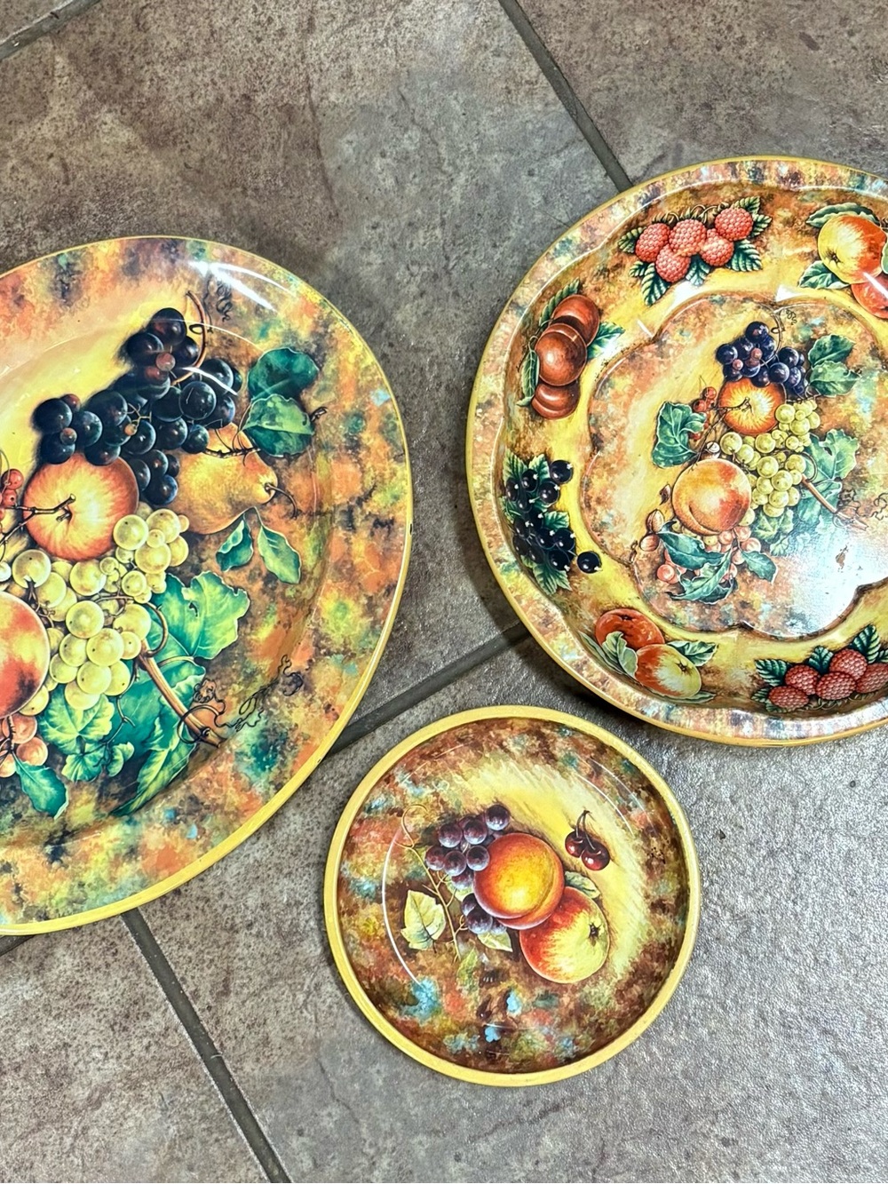 Vintage Metal Daher Fruit Decorative Wall or Serveware Set